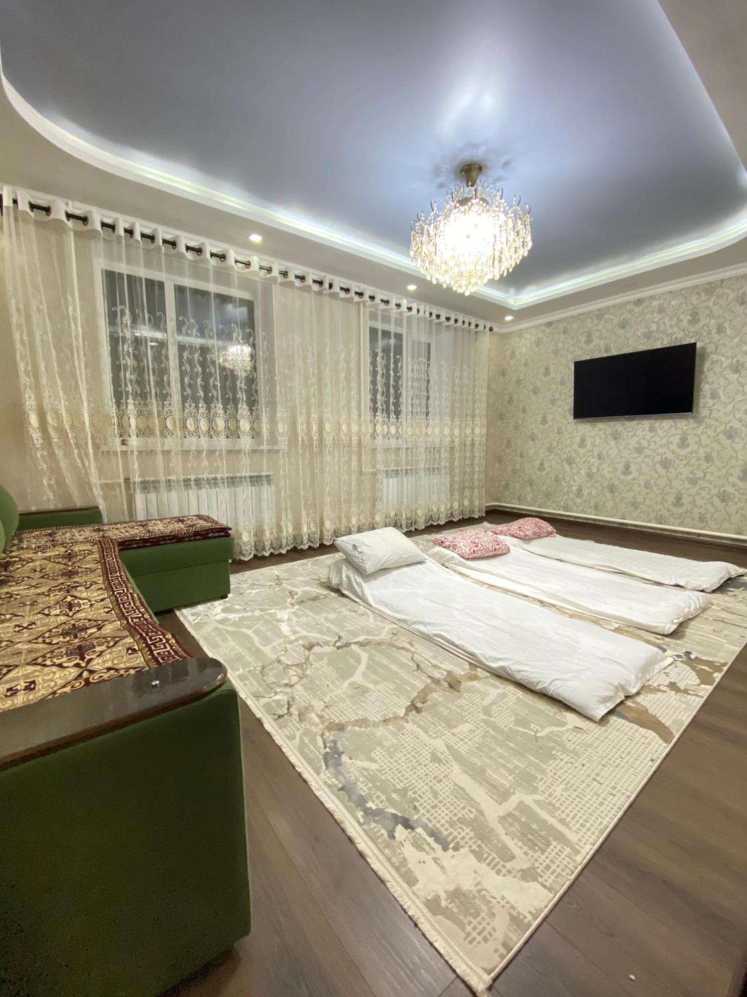 Guest House Glover Каракол Екстер'єр фото